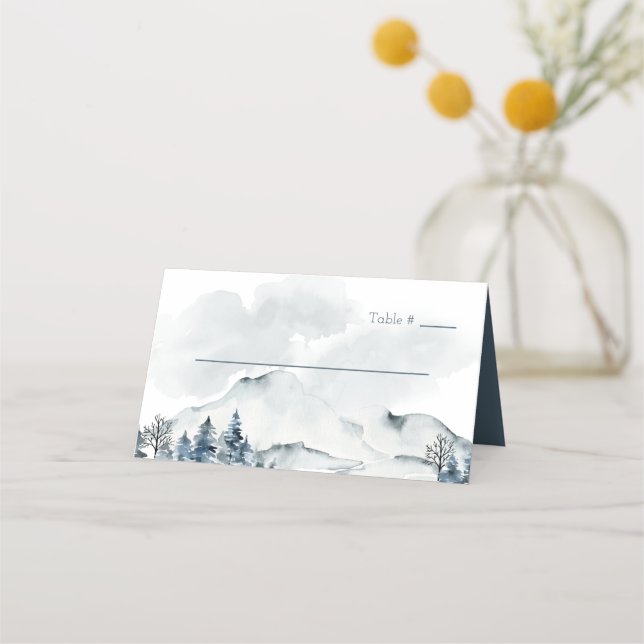 Foggy Mountain Watercolor Hochzeit Platzkarte (Vorderseite)