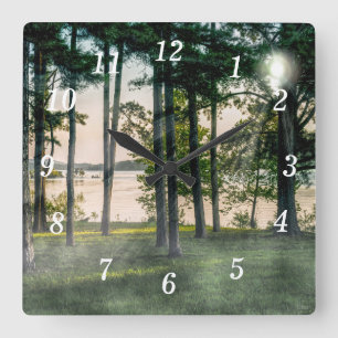 Foggy Trees an der Tischdeckenhalle Quadratische Wanduhr