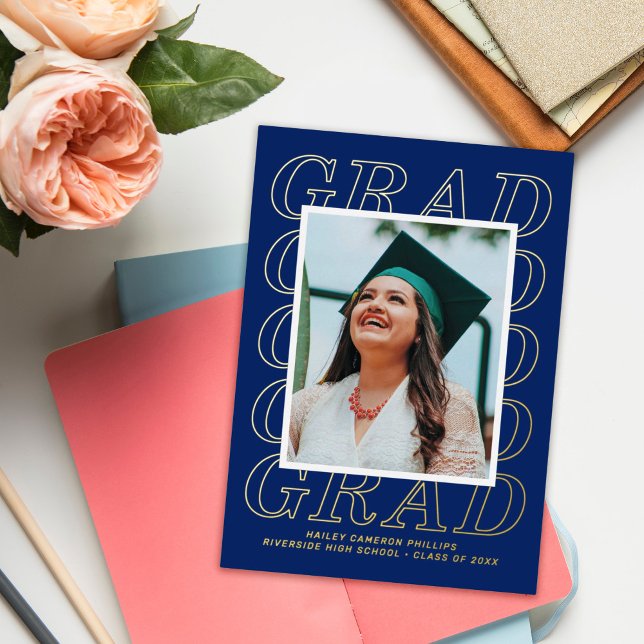 Foil Modern Grad Typografy Abschluss Foto Card Folieneinladung (Von Creator hochgeladen)