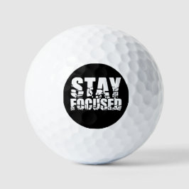 Fokussiert bleibe | Motivierend Satz mit weißem Te Golfball