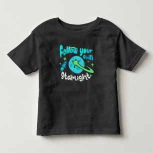 Folgen Sie Ihrem eigenen Sternenlicht Kleinkind T-shirt