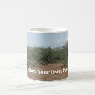 Folgen Sie Ihrem eigenen Weg Wüste Wanderweg Foto Kaffeetasse