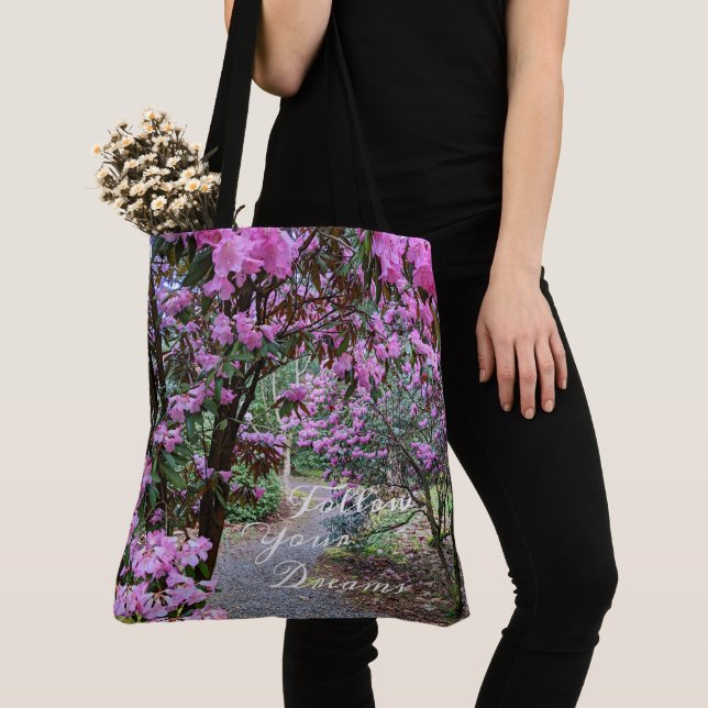 Folgen Sie Ihrem traumhaften Zitat-Garten-Pfad Tasche (Von Nahem)