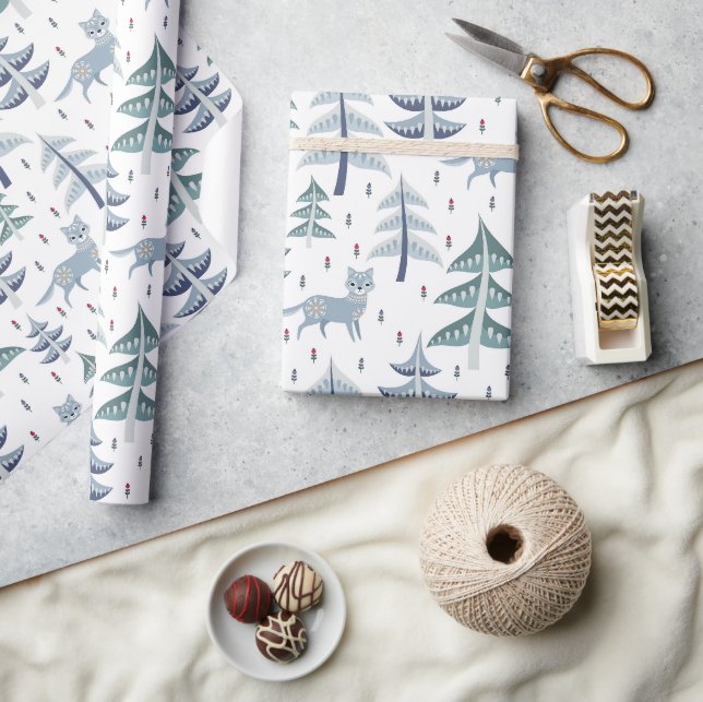 Folk Art Winter Fox & Trees Geschenkpapier (Kunsthandwerk)