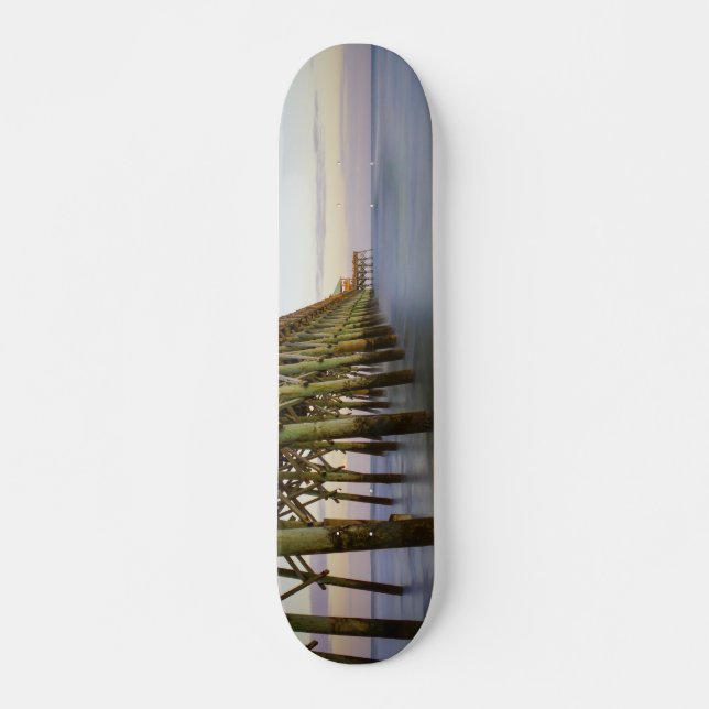 Folly Beach Pier Beauty Skateboard (Vorne)