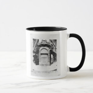 Fontaine de la Reine, Rue Heilig-Denis, Paris Tasse