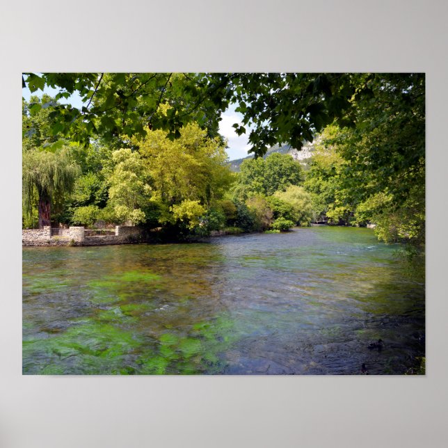 Fontaine de Vaucluse (Frankreich) Poster (Vorne)