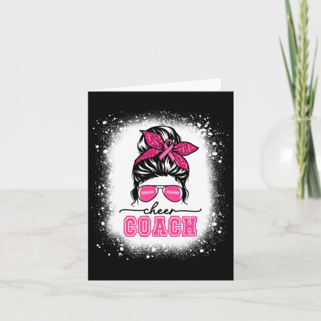 Footll Messy Bun Mama Cheer Coach Brustkrebs Ble Karte (Vorderseite)