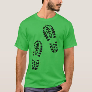 For lovers of hiking hiking boots, footprints T-Shirt