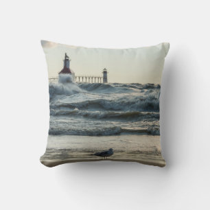 Force Behind Beauty Kissen