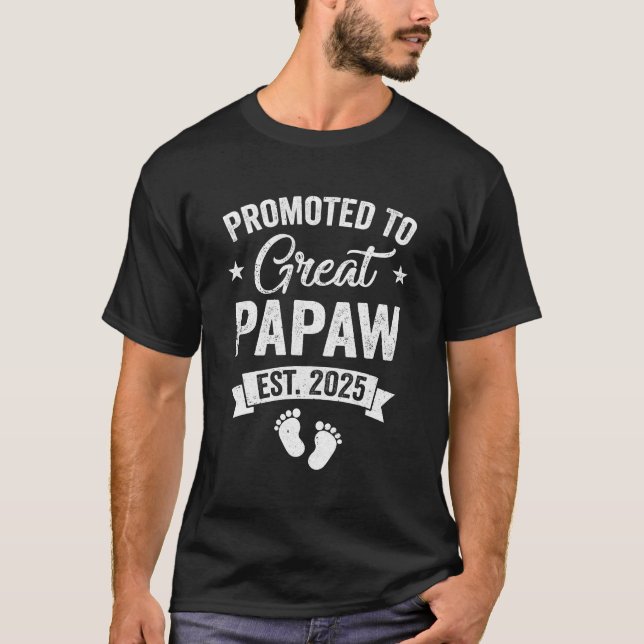 Förderung nach Großpapa Est 2025 Schwangerschaftsa T-Shirt (Vorderseite)