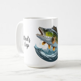 Forellenbarsch schlägt oberflächenköder kaffeetasse