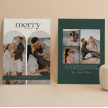 Forest Green Double Arch Foto Feiertagskarte<br><div class="desc">Diese weihnachtliche doppelseitige Flachkarte ist mit moderner Typografie, zwei Bogenfotos und einer 3-Fotos-Collage auf der Rückseite ausgestattet. Fügen Sie Ihre Lieblings-Fotos hinzu, fügen Sie eine persönliche Touch mit Ihrer eigenen Kernbotschaft hinzu und passen Sie sie Ihren Wünschen an. Fotos von Prostooleh / Freepik.</div>