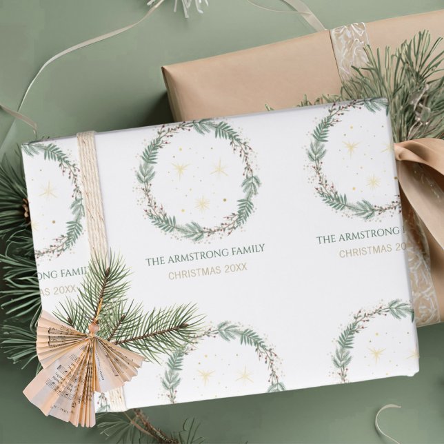 Forest Green Gold Stars Christmas Family Name Geschenkpapier (Forest Green Gold Stars Christmas Family Name Wrapping Paper ©Susanne Sachers - Sunny Mind 🌞)