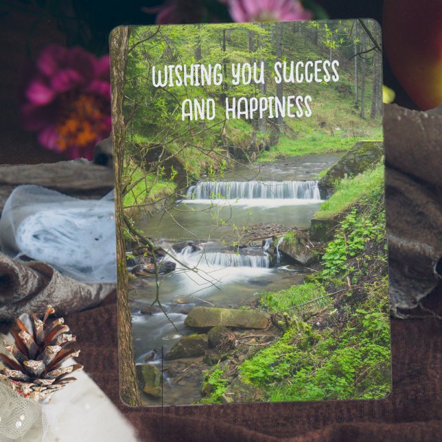 Forest waterfall  feiertagskarte (Von Creator hochgeladen)