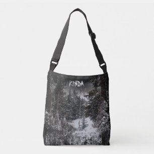 Forêt foncée   Sac fourre-tout de la forêt de neig