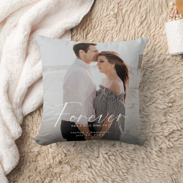 Forever hat eine schöne Ring-Foto-Verlobung Modern Kissen (Decke)