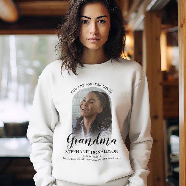 Forever Love Oma | Foto Memorial Sweatshirt (Von Creator hochgeladen)