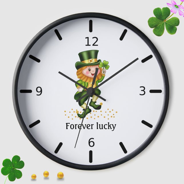 Forever Lucky Green Gnome auf Weiß Uhr (Von Creator hochgeladen)