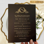 Formal Black and Real Gold Foil Monogram Wedding Folieneinladung<br><div class="desc">Erweiterte Elegant Monogram Einladung in Echtgoldfolie. Sauberes und schlichtes Design voll Eleganz und Grazie mit einem feinen, verzierten handgezeichnet Monogramm, das die Initialen des Paares zeigt. Luxuriös, in Schwarz und Echtgold-Folie, bedruckt auf Premium Black Paper Stock - ein glattes, schwarzes Papier mit luxuriösem Satinfinish - aus gerecycelt Material, FSC zertifiziert....</div>