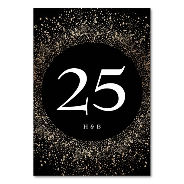 Formal Whimsical Hand Drawn Black and Gold Hochzei Tischnummer (Vorderseite)