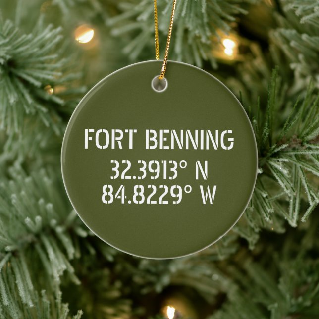Fort Benning Latitude Longitude Personalisiert Keramik Ornament (Baum)