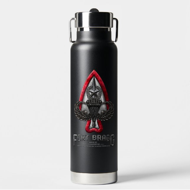 Fort Bragg Black 25 oz Vakuum Insullierte Flasche (Vorderseite)