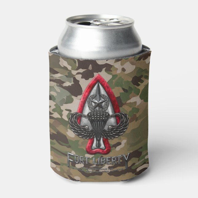 Fort Liberty Camouflage kann kühlen Dosenkühler (Kanne Vorderseite)