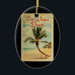 Fort Walton Beach Palm Tree Vintage Travel Keramik Ornament<br><div class="desc">Ein einzigartiges Retro Mitte des Jahrhunderts moderne Fort Walton Beach Florida Kunstdrucke im Vintage Reiseplakatstil. Es verfügt über eine geschwungene Palme am Sandstrand mit Ozean unter einem blauen bewölkten Himmel.</div>