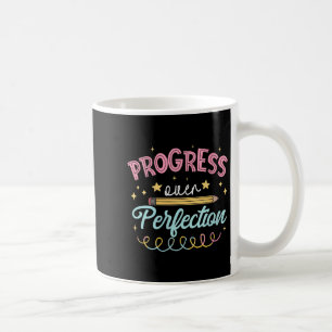 Fortschritt der Frauen statt Perfektion Motivation Kaffeetasse