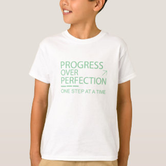 Fortschritt vor Perfektion Motivations-Typografie  T-Shirt