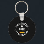 Fortschritte bei der Perfektionierung zurück zum S Schlüsselanhänger<br><div class="desc">Fortschritte bei der Perfektion,  Boss Geschenk,  Ende des Schuljahres,  Lehrerhemd,  Motivierend Shirt,  Plus Size Hemd,  Letzter Tag Shirt,  Inspiration Motivierend Teacher T - Shirt Funny Teacher Geschenk</div>
