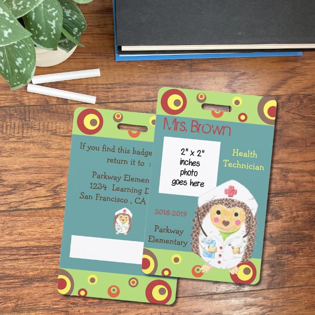 Foto-Abzeichen des Grundschulmediziners Ausweis (Von Creator hochgeladen)