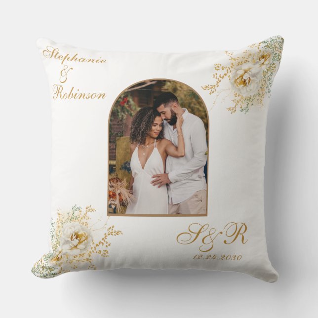 Foto Arch Elegant Gold Floral Monogram Wedding Kissen (Vorderseite)