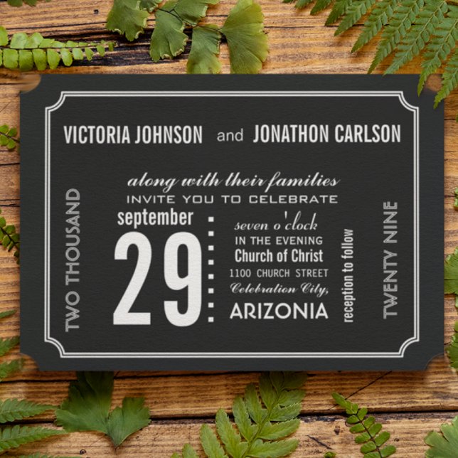 Foto auf Schwarz-Weiß-Typografie-Hochzeit Einladung (Von Creator hochgeladen)