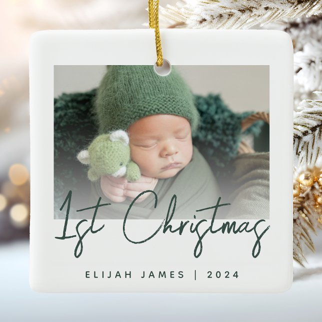 Foto Baby's First Christmas Green Script Keramikornament (Von Creator hochgeladen)