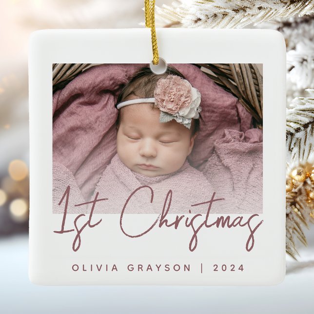 Foto Baby's First Christmas Rose Script Keramik Keramikornament (Von Creator hochgeladen)