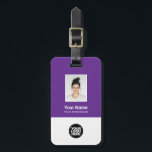 Foto, Bar, Logo, Name Gepäckanhänger<br><div class="desc">Personalisieren Sie diesen benutzerdefinierten Mitarbeiternamenstempel mit Foto, Scan-Bar und Firmenlogo. Ein einfaches Business-Design in lila-weiß-farbigen, vollständig anpassbaren Vorder- und Rücken-Größen, serifenlose, einfache und moderne Schriftart und ein berufliches und klares Aussehen. Perfekt als Mitarbeiter Business Travel Gadgets, Travel Accessoires for Professionals, Company Travel Security Gepäck ID Tags, Boss Gadgets für Geschäftsreisen....</div>