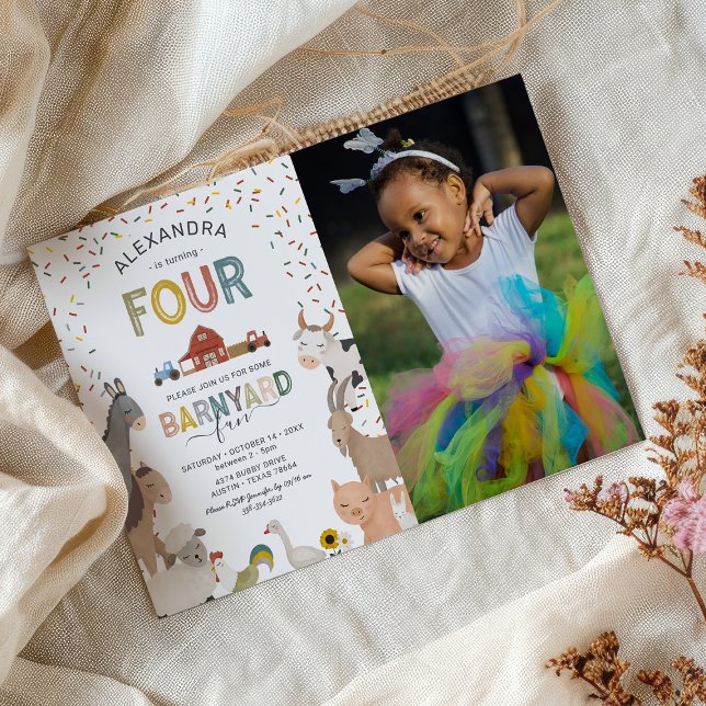 Foto Barnyard Farm 4. Geburtstag Einladung (Von Creator hochgeladen)