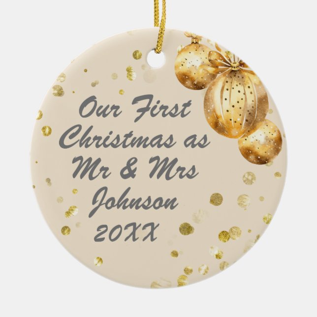 Foto Beige Gold Erster Weihnachtsmann Mrs. Keramik Ornament (Vorne)