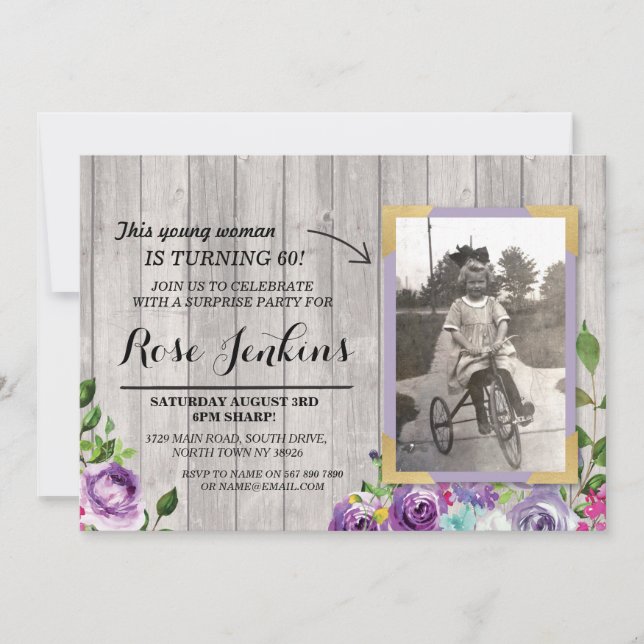 Foto Birthday Floral Rustikales Holz Lila Einladun Einladung (Vorderseite)