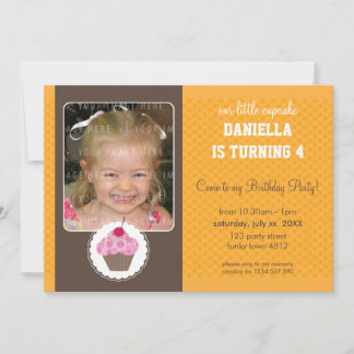 FOTO BIRTHDAY PARTY ERSUCHT: cupcake 4L Einladung