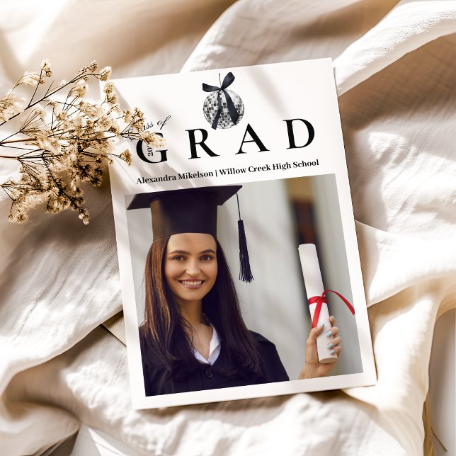 Foto Black Bow Disco Ball Graduation Party Ankündigung (Von Creator hochgeladen)