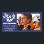 Foto Card glücklich Chanukah "Blackboard Doves" Feiertagskarte<br><div class="desc">Foto Card Happy Chanukah "Blackboard Doves" Personalisieren, indem Sie Ihr eigenes Foto hinzufügen und den Text mit Ihrem eigenen ersetzen. Anpassen Sie den Text mit Stil, Größe und Farbe Ihres bevorzugten Schriftartes. Größe: 8" x 4" Lassen Sie Ihre besonderen Momente überall mit Ihren Lieben teilen, indem Sie eine Fotokarte von...</div>