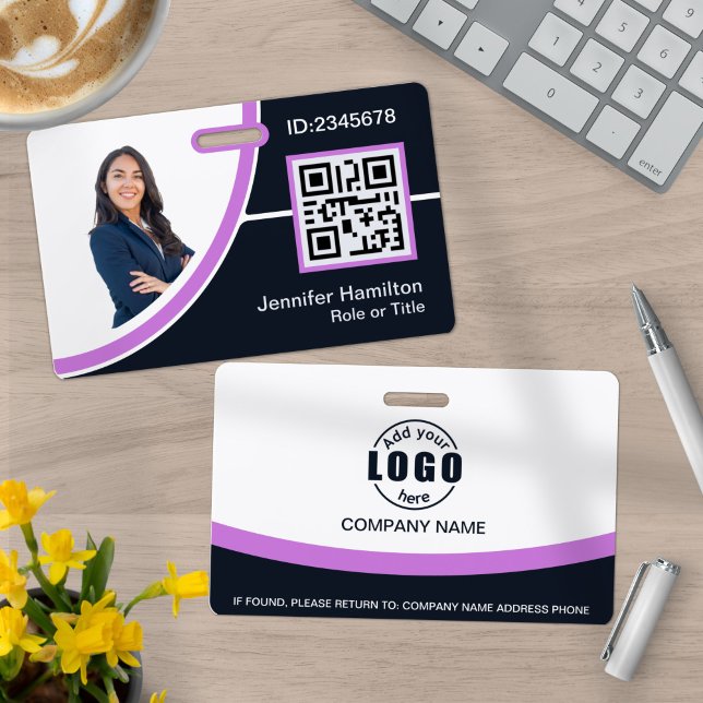 Foto Corporate Employee Name QR Code Lila Ausweis (Von Creator hochgeladen)