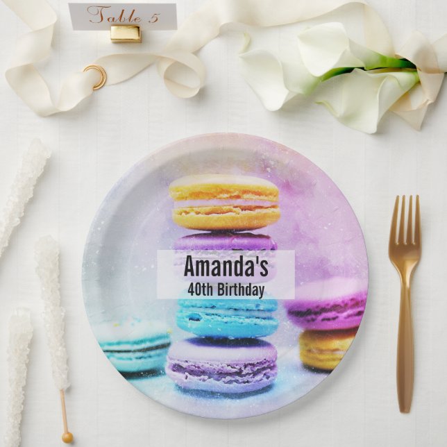 Foto der farbenfrohen, köstlichen Macarons zum Geb Pappteller (Hochzeit)