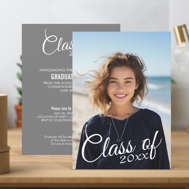 Foto der Modernen Graduierungspartei - Kohle Weiß Einladung (Graduation Party Invitation and Announcement with Photo)