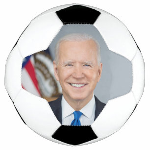 Foto des amerikanischen Präsidenten Joe Biden im W Fußball
