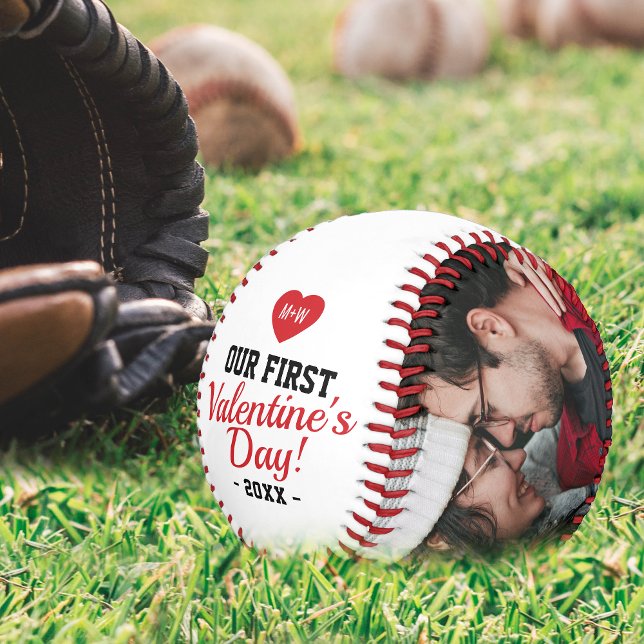 Foto des Ersten Valentinstag Baseball (Von Creator hochgeladen)