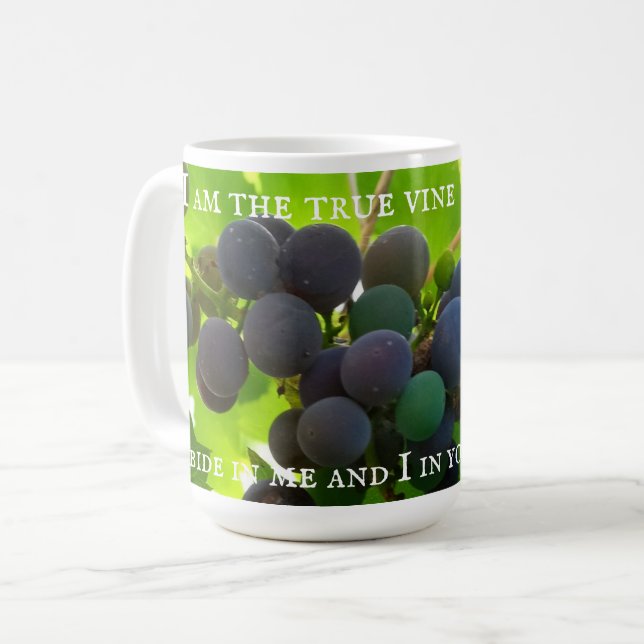 Foto des Lila Traubenschnitts von John Bible Verse Kaffeetasse (Vorderseite Links)